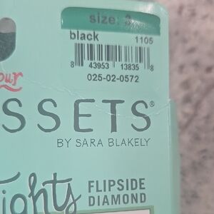 ASSETS by Sara Blakely Black Flipside Diamond